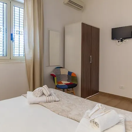 Saija Con Piscina * Pozzallo